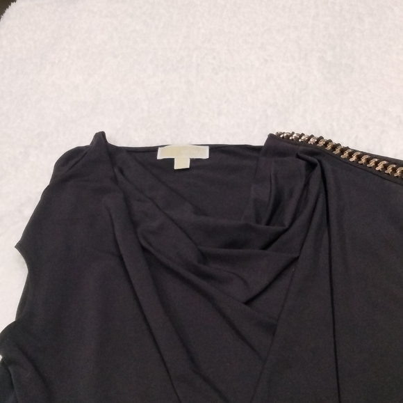 Michael Kors Black Cowl Neck Sleeveless Top With Gold Chain Shoulder Detail - Picture 4 of 8